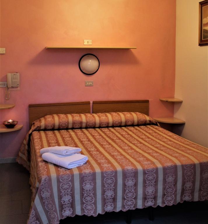 Hotel Midi Ριτσιόνε Εξωτερικό φωτογραφία