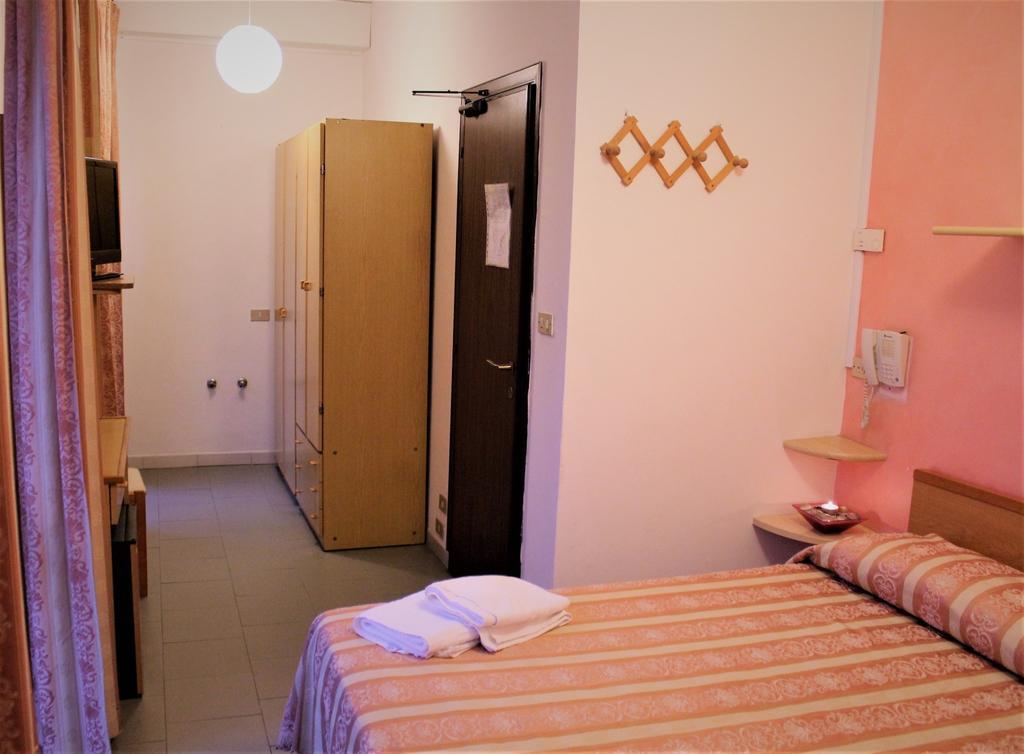 Hotel Midi Ριτσιόνε Εξωτερικό φωτογραφία